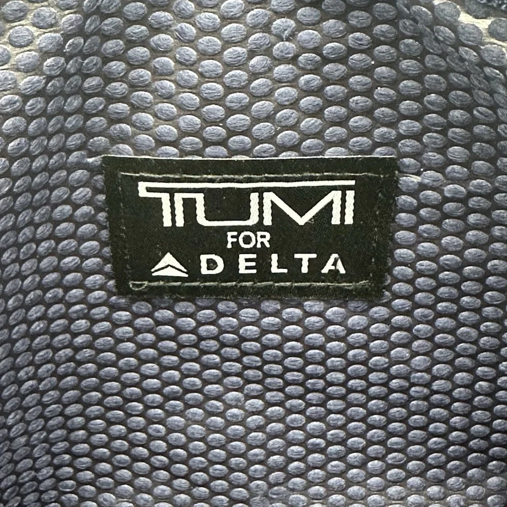 Tumi for Delta Airlines Gray Zip Pouch Travel Case Toiletries Makeup Bag ONLY